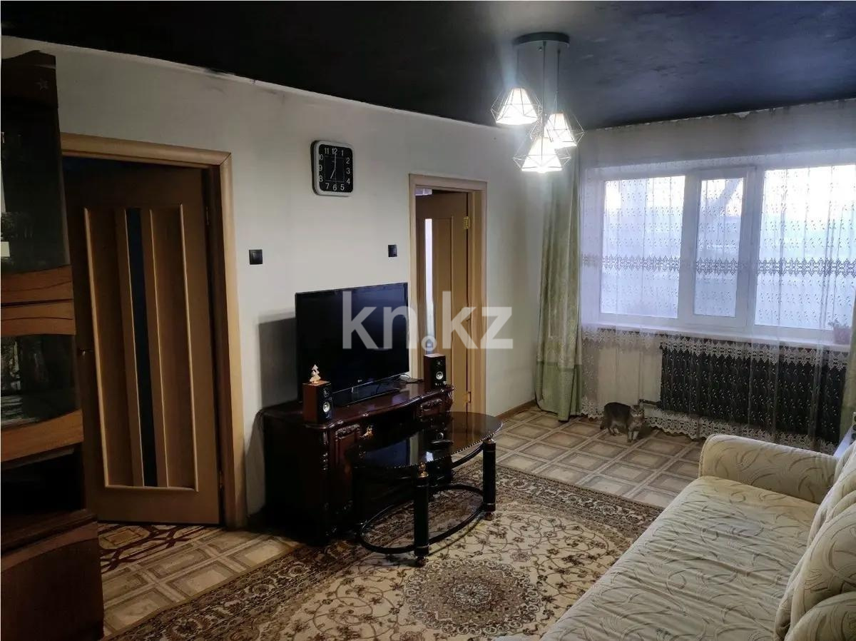 Продажа 4-комнатной квартиры, 61 м² в Караганде