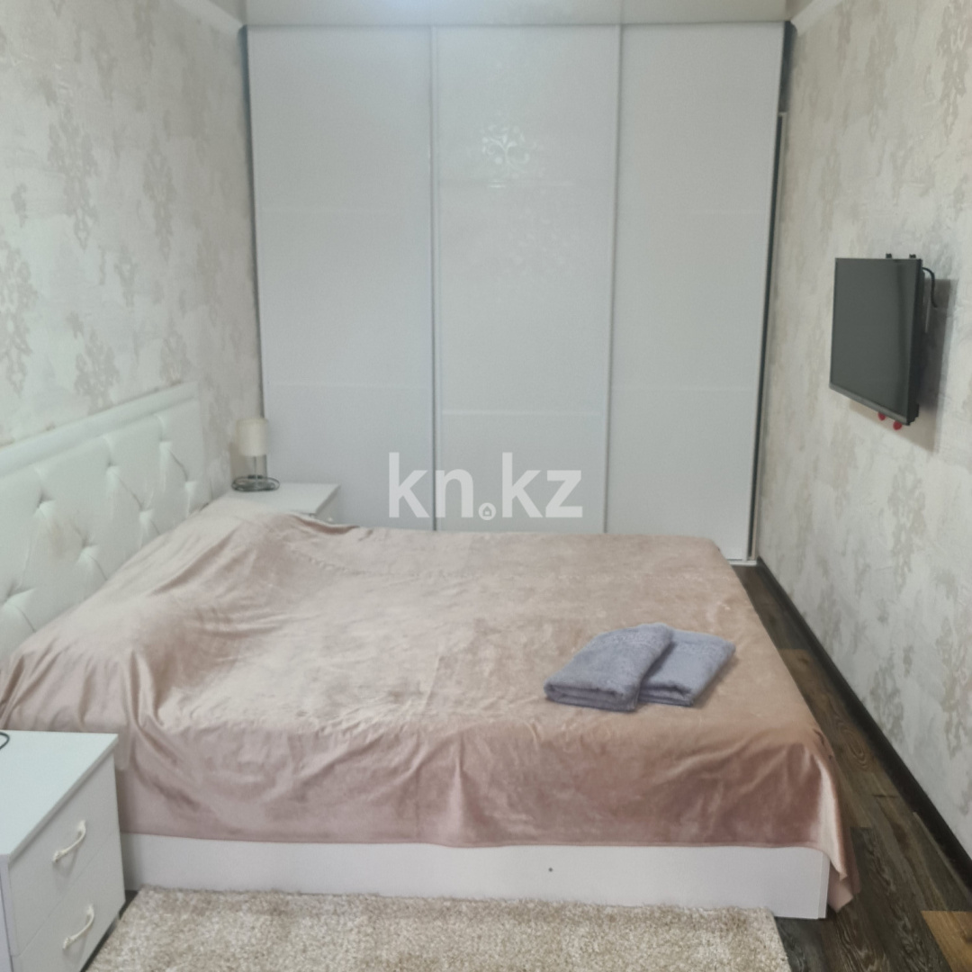 Аренда 2-комнатной квартиры посуточно, 45 м², ул. Комиссарова, дом  26 в Караганде - фото 4