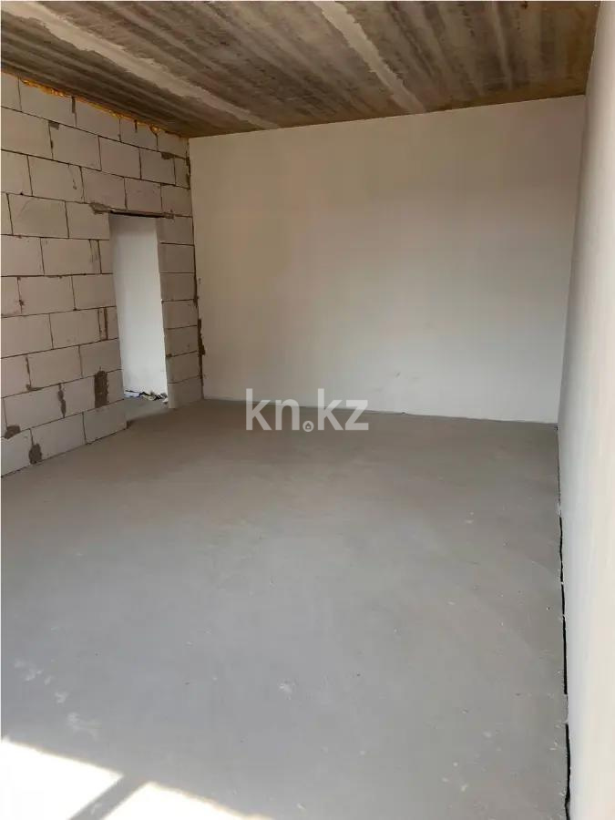 Продажа 2-комнатной квартиры, 74 м², ул. Ашимова, дом  15 в Караганде - фото 3