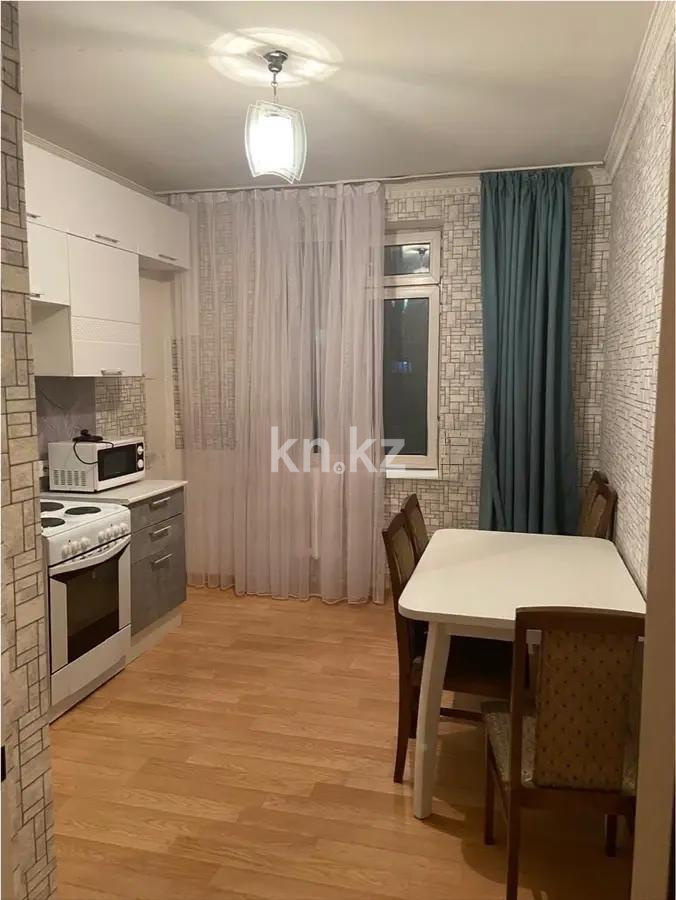 Продажа 3-комнатной квартиры, 70.3 м², пр. Момышулы, дом  17 в Астане - фото 3