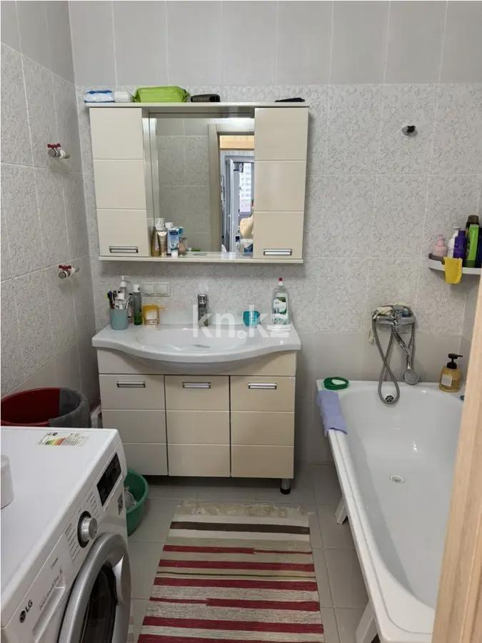 Продажа 2-комнатной квартиры, 60 м², ул. Жургенова, дом  27/1 в Астане - фото 4