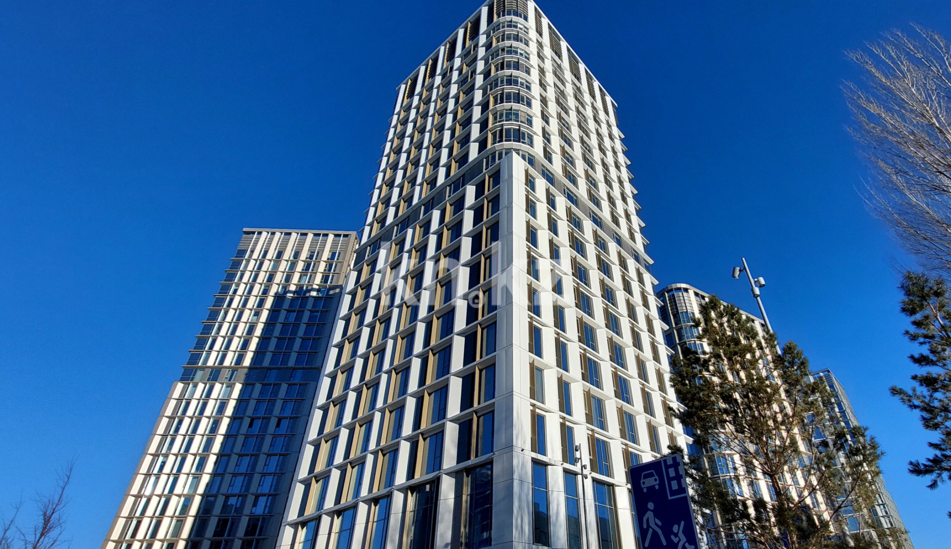 Продажа 4-комнатной квартиры, 157 м² в Астане