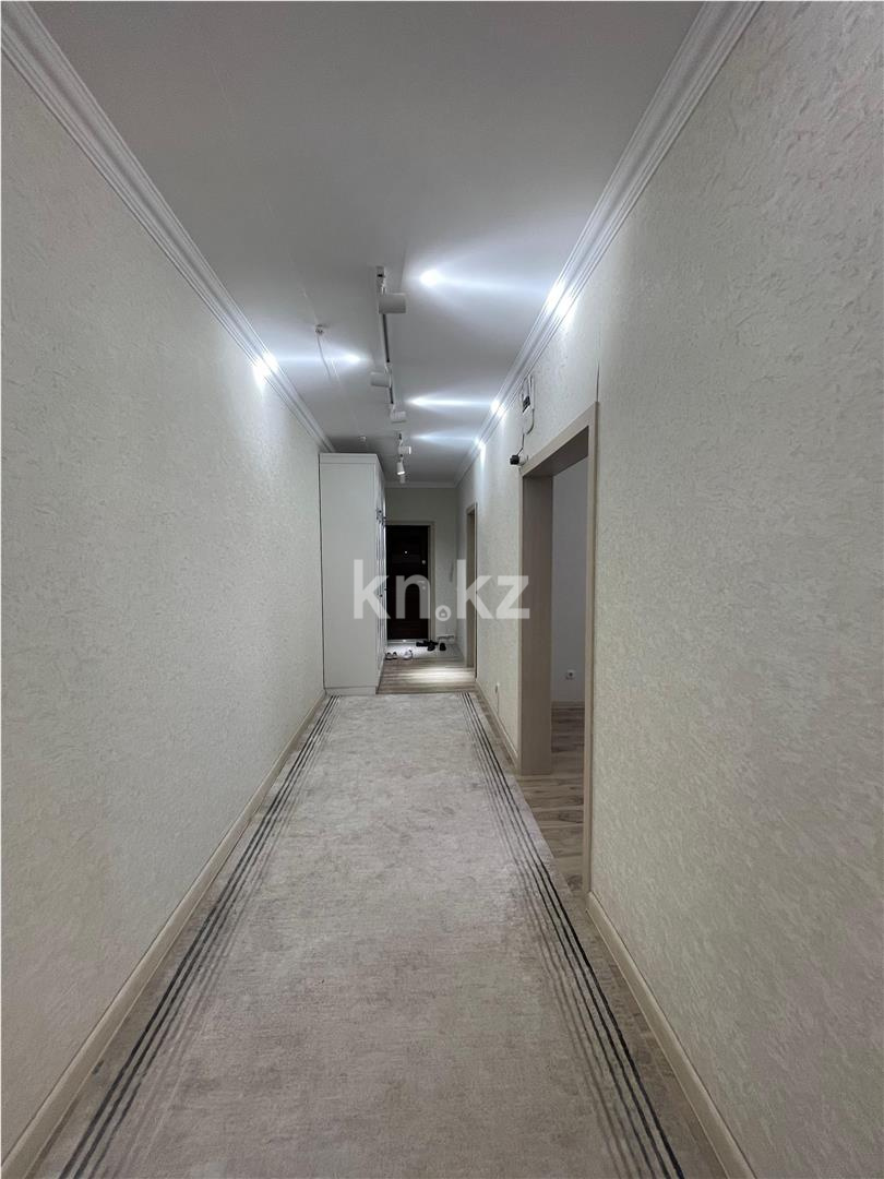 Продажа 3-комнатной квартиры, 89 м², пр. Шахтеров, дом  52 в Караганде - фото 12