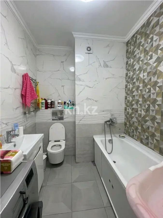 Продажа 2-комнатной квартиры, 61.2 м² в Алматы - фото 4