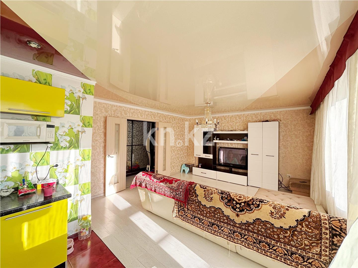 Продажа 3-комнатной квартиры, 79 м², ул. Гапеева, дом  1 в Караганде - фото 2