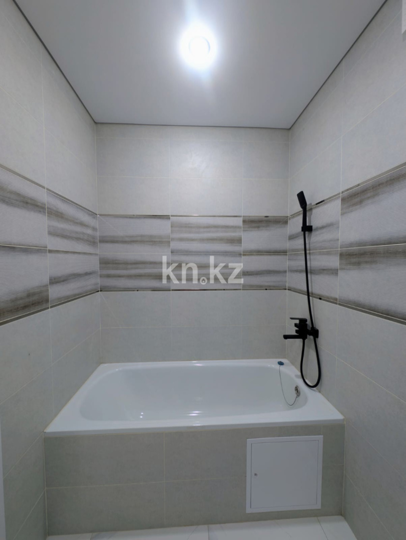 Продажа 3-комнатной квартиры, 97 м² в Уральске - фото 19
