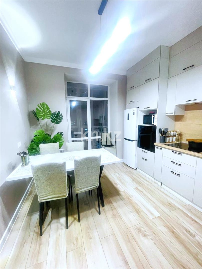 Продажа 3-комнатной квартиры, 87 м², ул. Букетова в Караганде - фото 6