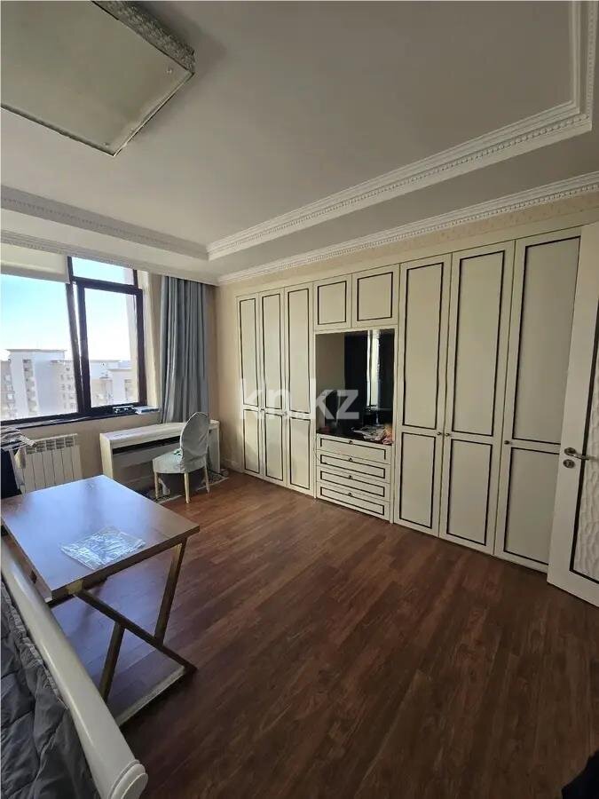Продажа 4-комнатной квартиры, 167 м² в Астане