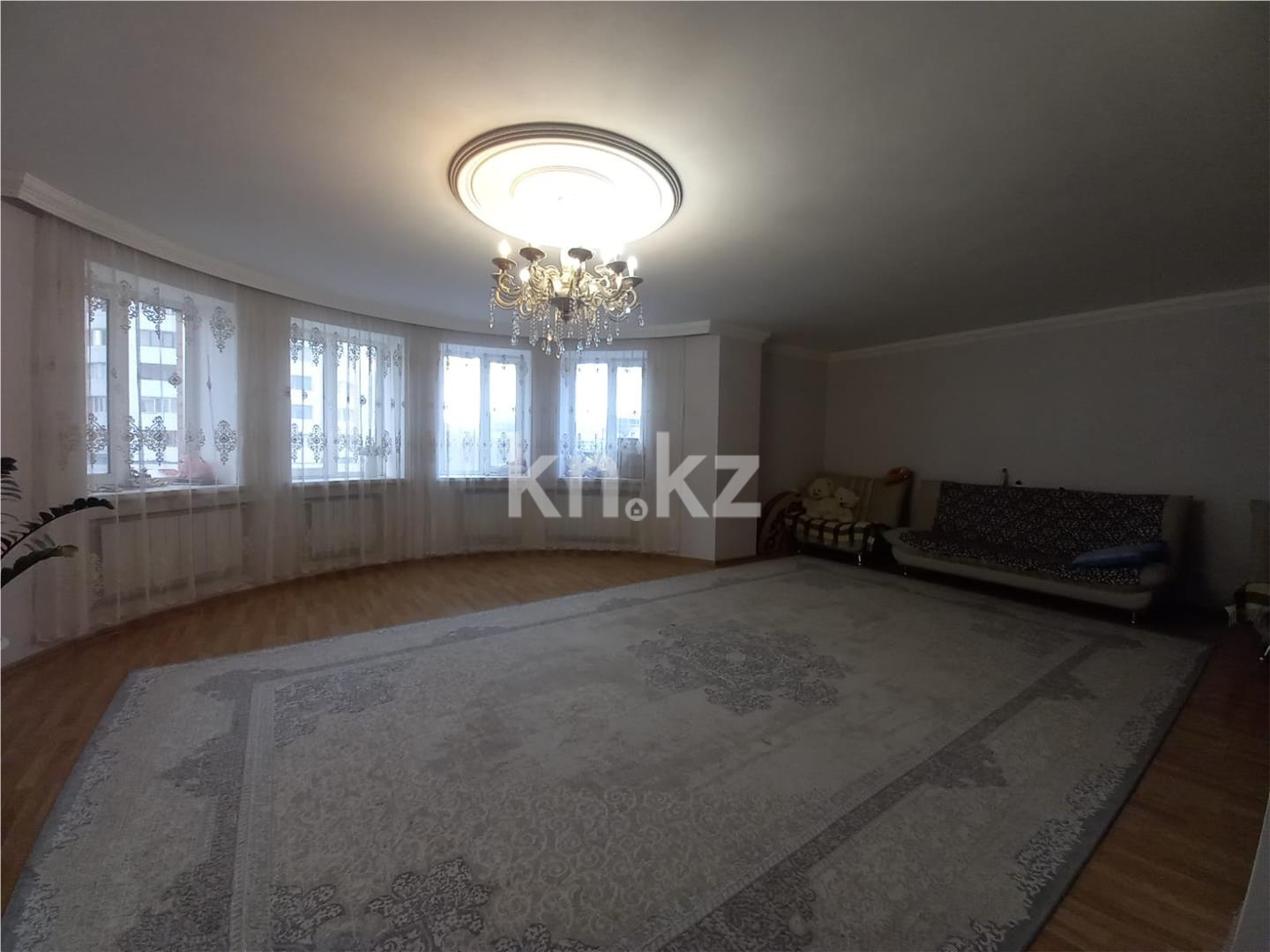 Продажа 3-комнатной квартиры, 149 м², ул. Иманбаевой в Астане - фото 4