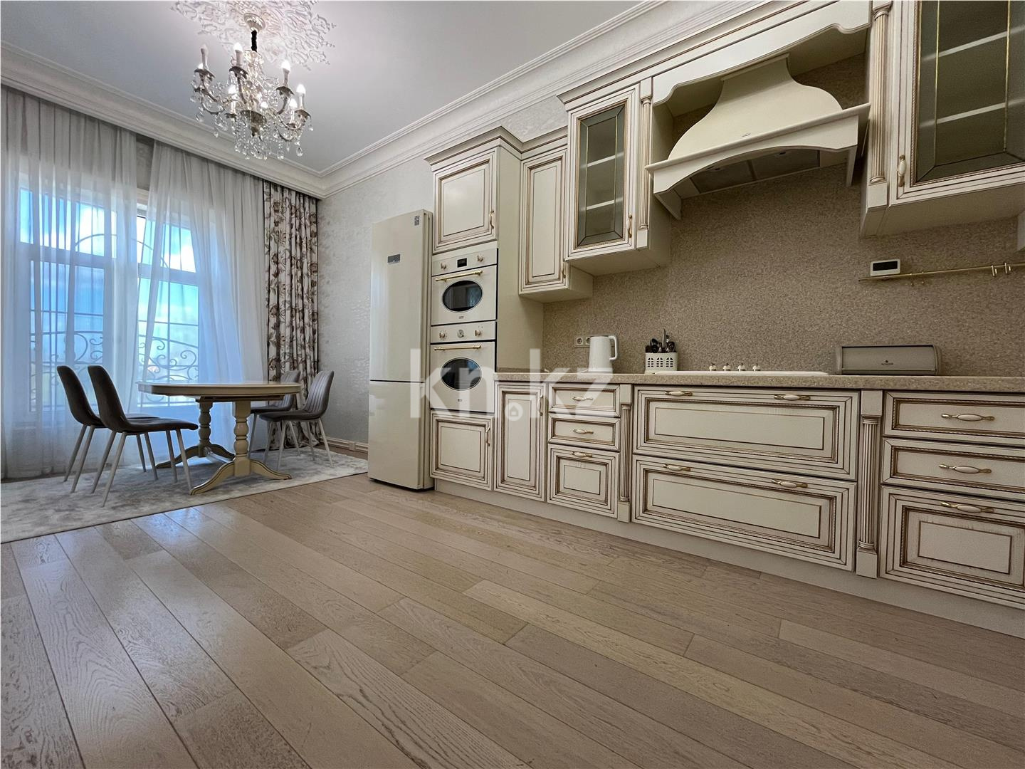 Продажа 4-комнатной квартиры, 220 м² в Астане - фото 26