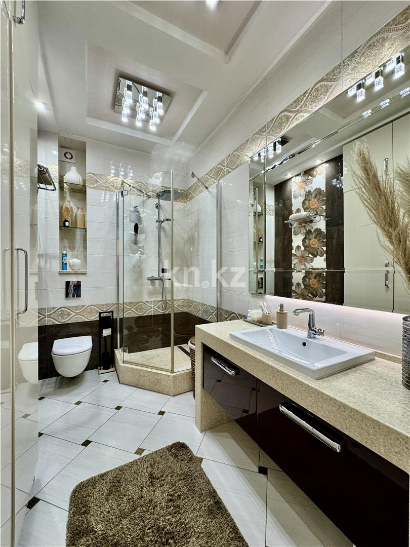 Продажа 4-комнатной квартиры, 198 м², ул. Ботаническая, дом  12/12 в Караганде - фото 19