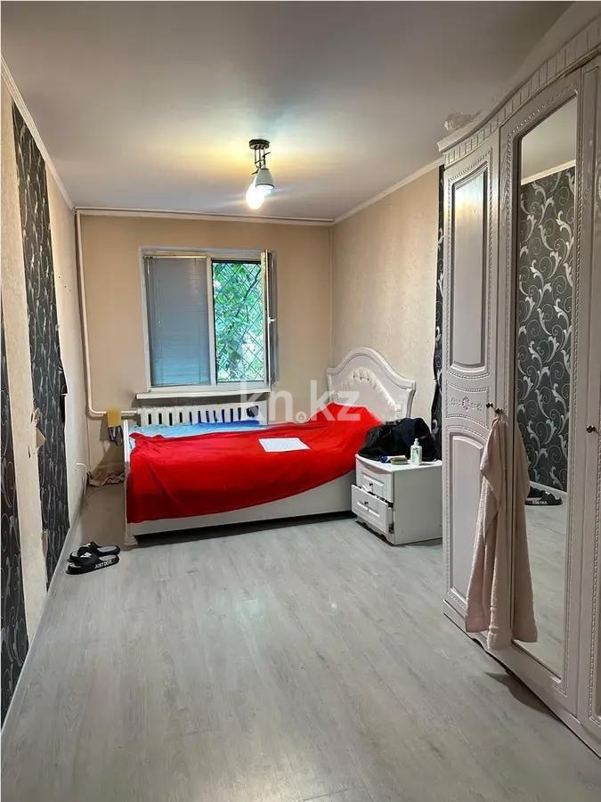 Продажа 3-комнатной квартиры, 58 м², 4 мкр., дом  8 в Алматы - фото 2