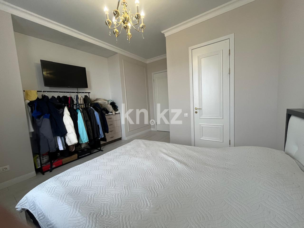 Продажа 3-комнатной квартиры, 76 м², ул. Муканова, дом  1/9 в Караганде - фото 4