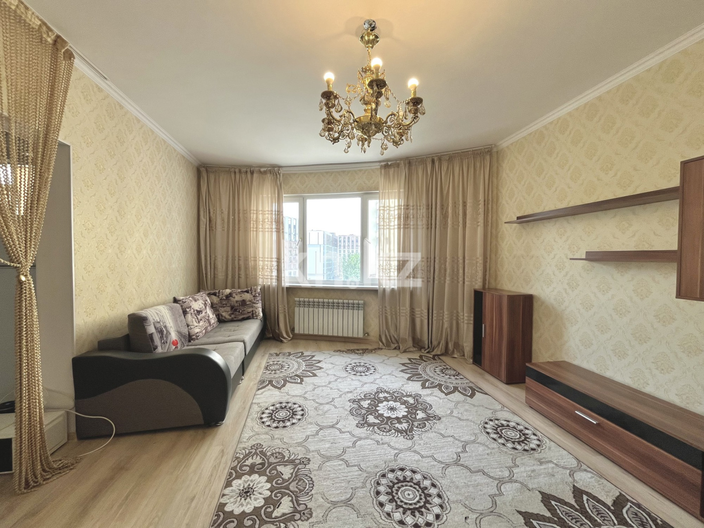 Продажа 2-комнатной квартиры, 72.4 м² в Алматы - фото 2