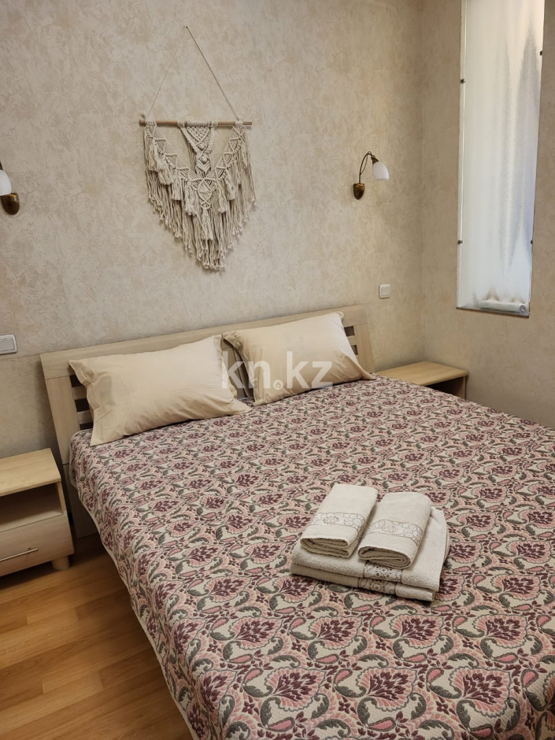 Аренда 1-комнатной квартиры, 50 м², ул. Ходжанова, дом  76 - пр. Аль-Фараби в Алматы - фото 8