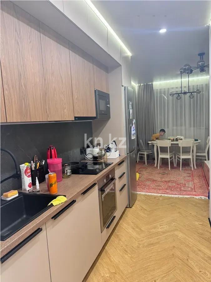 Продажа 2-комнатной квартиры, 60 м², ул. Сатпаева, дом  90а в Алматы - фото 2