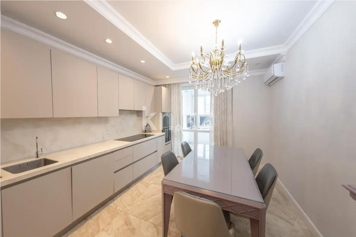 Продажа 6-комнатной квартиры, 100 м², ул. Достык, дом  13 в Астане - фото 3