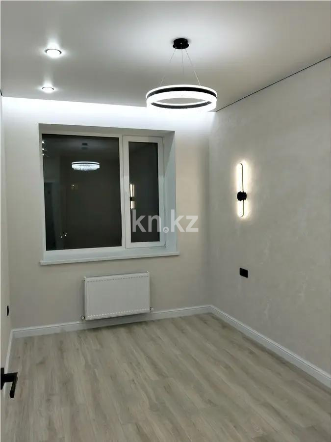 Продажа 2-комнатной квартиры, 42 м², ул. Тынышбайулы, дом  6 стр в Астане - фото 2