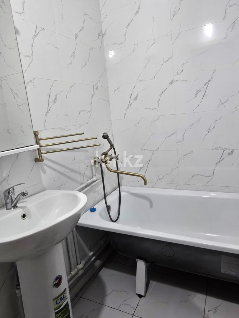 Продажа 2-комнатной квартиры, 69.1 м² в Усть-Каменогорске - фото 10