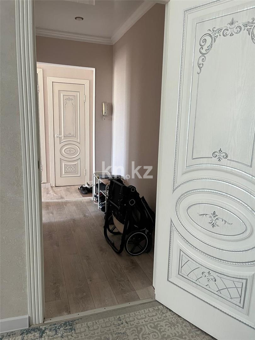 Продажа 3-комнатной квартиры, 61 м², мкр-н 19 в Караганде - фото 15