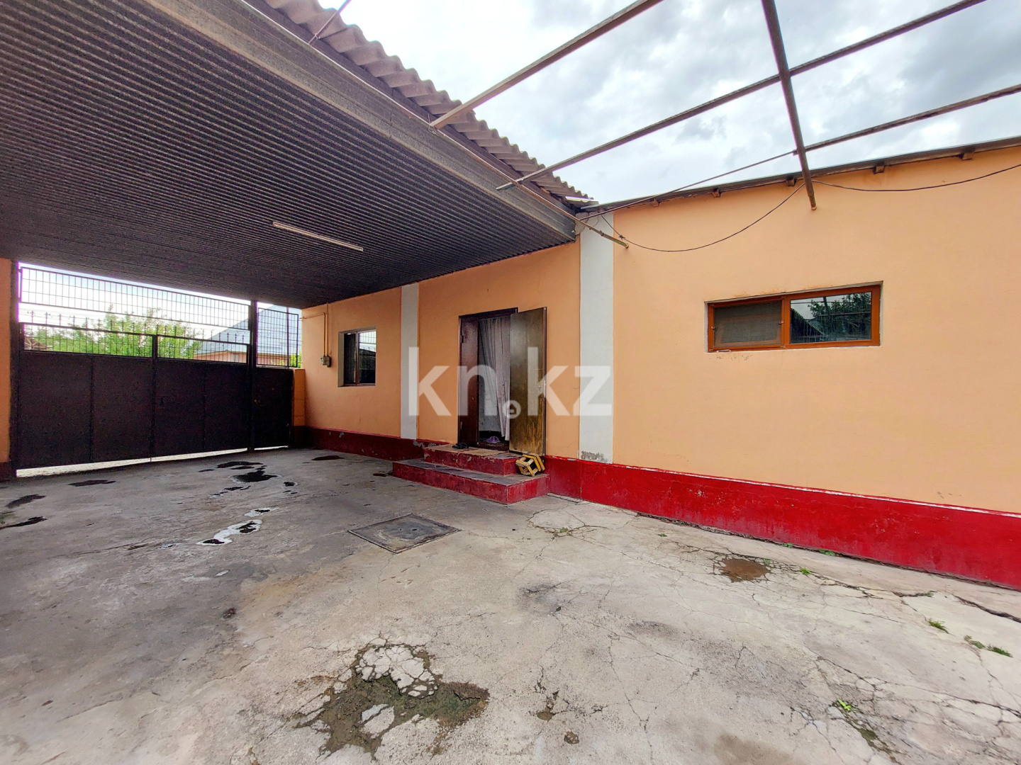 Продажа 5-комнатного дома, 280 м², Аксумбе, дом  57 в Шымкенте