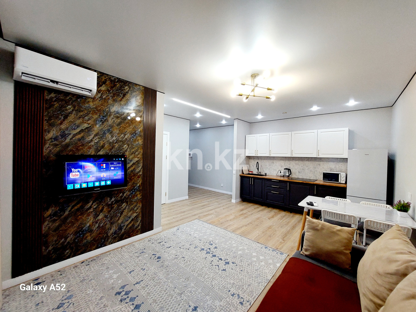 Аренда 2-комнатной квартиры посуточно, 49 м², ул. Бухар жырау, дом  32 - ул. Бокейхана в Астане - фото 2