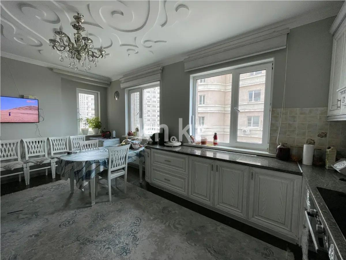 Продажа 3-комнатной квартиры, 130 м², ул. Навои, дом  208 в Алматы - фото 4