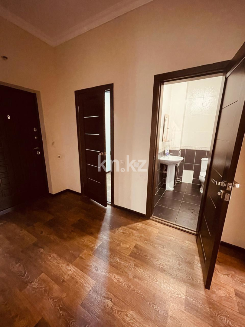 Продажа 2-комнатной квартиры, 80.5 м², ул. Нарикбаева, дом  12 в Астане - фото 7