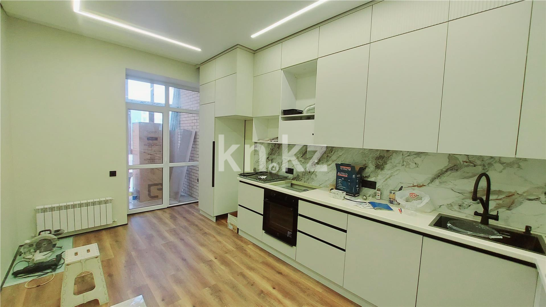 Продажа 3-комнатной квартиры, 92 м² в Караганде