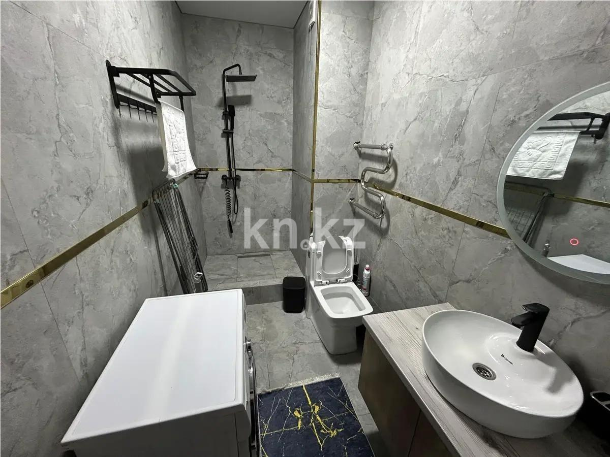 Продажа 2-комнатной квартиры, 46 м², ул. Толе би, дом  189/3 в Алматы - фото 3