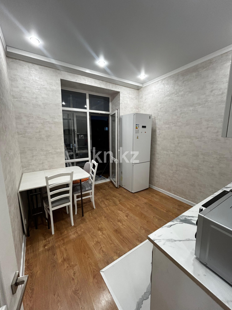 Продажа 1-комнатной квартиры, 41 м², ул. Ашимова, дом  21А в Караганде - фото 4