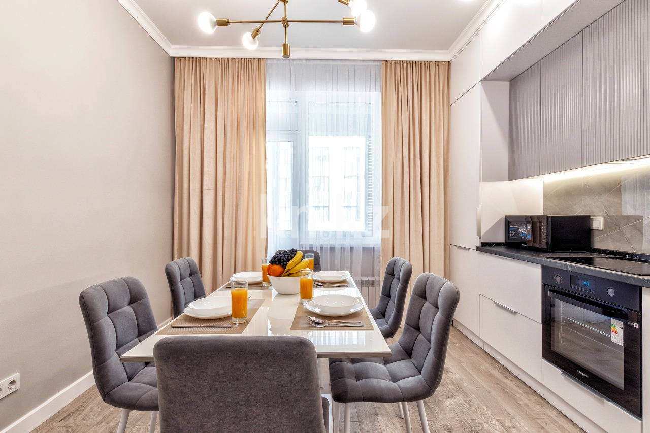 Аренда 2-комнатной квартиры посуточно, 75 м², пр. Мангилик Ел, дом  41 в Астане