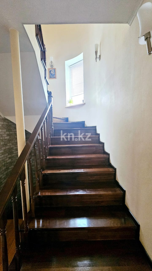 Продажа 7-комнатного дома, 379 м², мкр-н Самал-3 в Уральске - фото 20