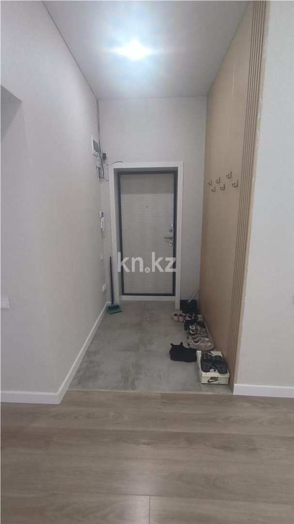 Продажа 3-комнатной квартиры, 82 м², ул. Муканова в Караганде - фото 14