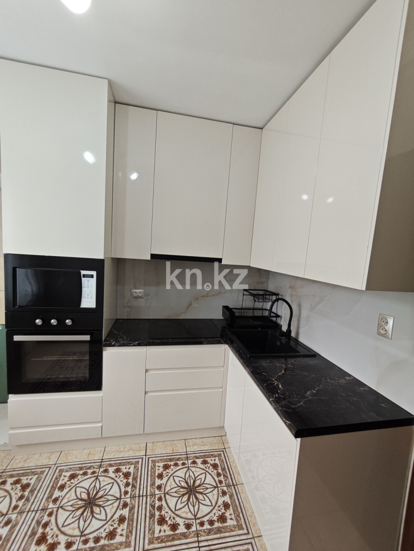 Продажа 3-комнатной квартиры, 65.2 м² в Караганде - фото 6