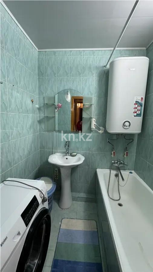 Продажа 4-комнатной квартиры, 79 м², ул. Дюсембекова, дом  67 в Караганде - фото 6