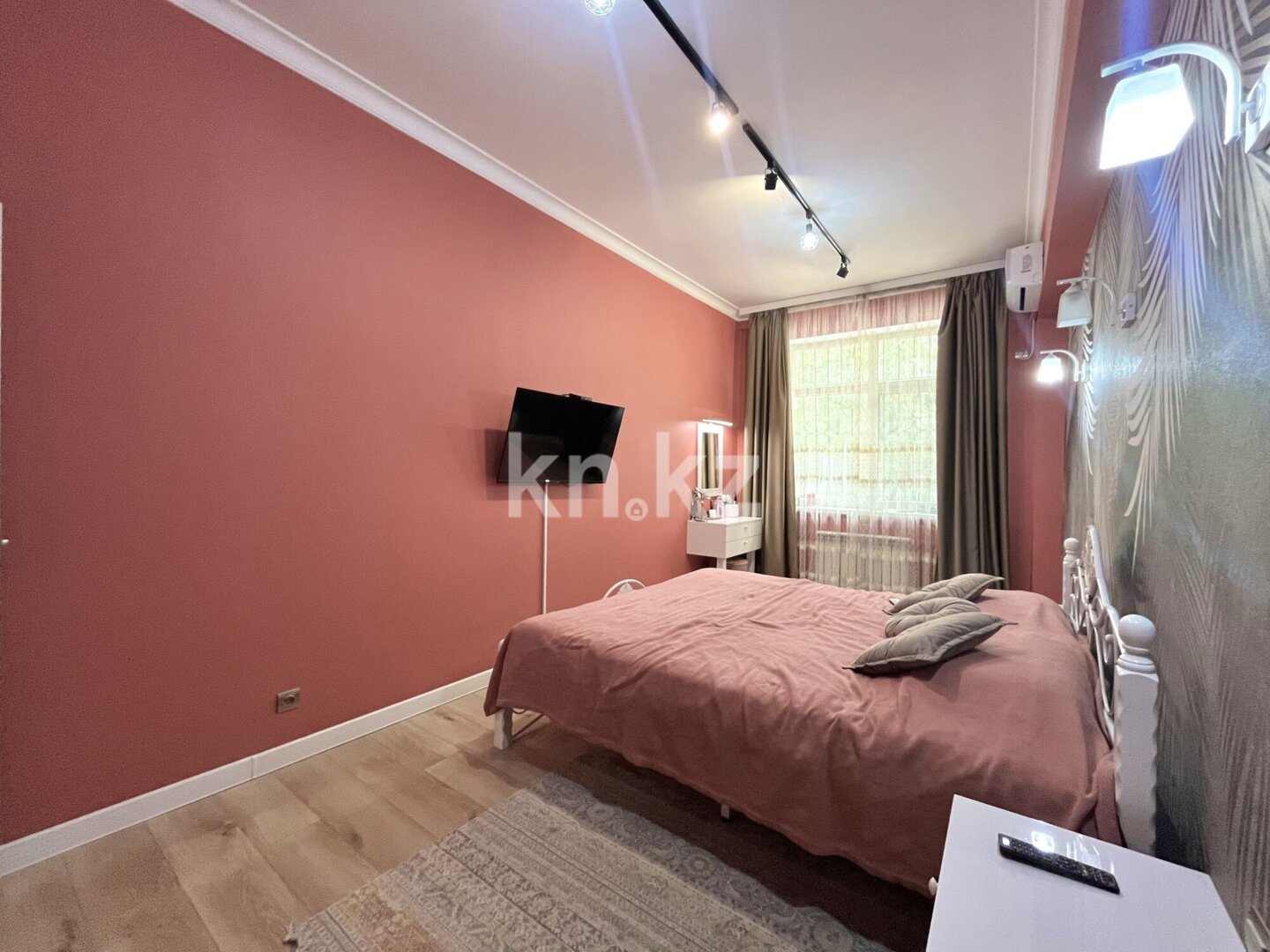 Продажа 2-комнатной квартиры, 71 м² в Алматы