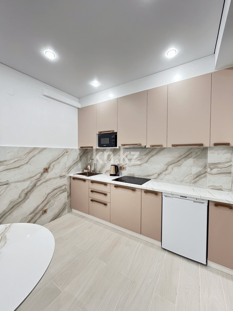 Аренда 1-комнатной квартиры посуточно, 35 м² в Алматы - фото 23