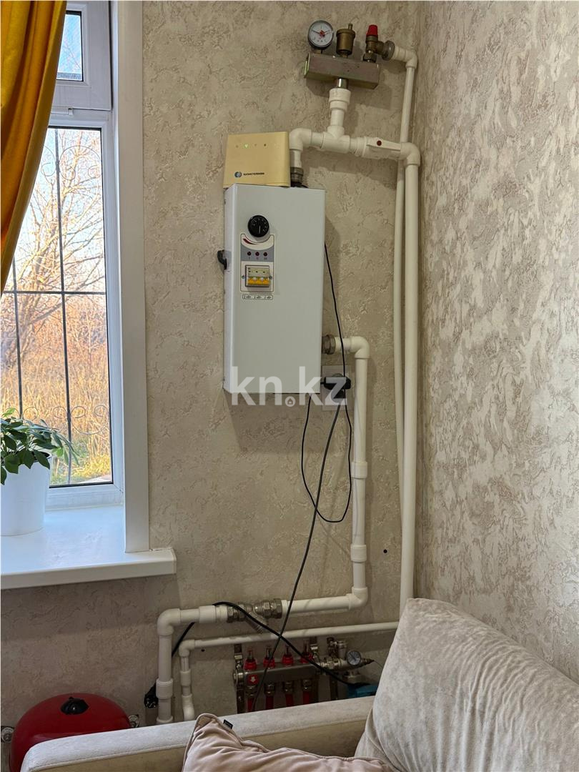 Продажа 3-комнатной квартиры, 62 м², ул. Санаторная в Караганде - фото 11