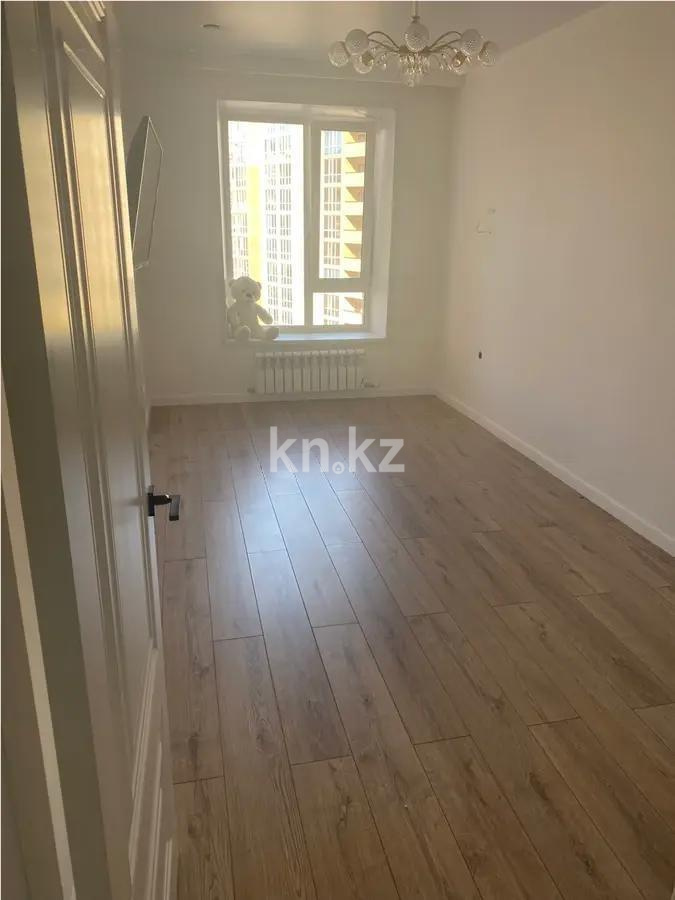 Продажа 1-комнатной квартиры, 38 м², ул. Бейбарыс Султан, дом  25/1 в Астане - фото 2