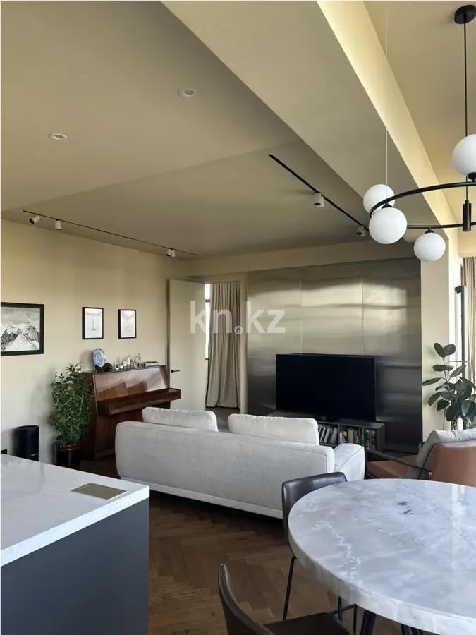 Продажа 2-комнатной квартиры, 78 м² в Алматы