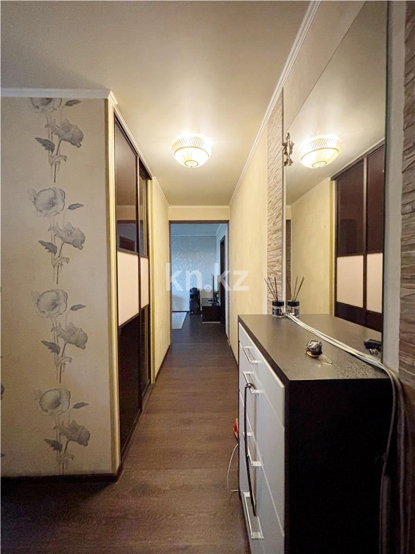 Продажа 3-комнатной квартиры, 57 м², ул. Крылова, дом  11 в Караганде - фото 13