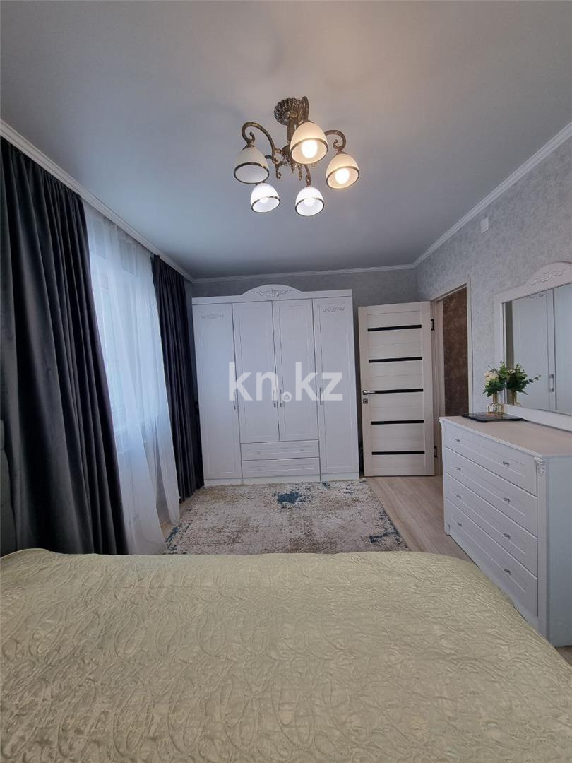 Продажа 3-комнатной квартиры, 75 м², ул. Абая, дом  61/2 в Караганде - фото 6