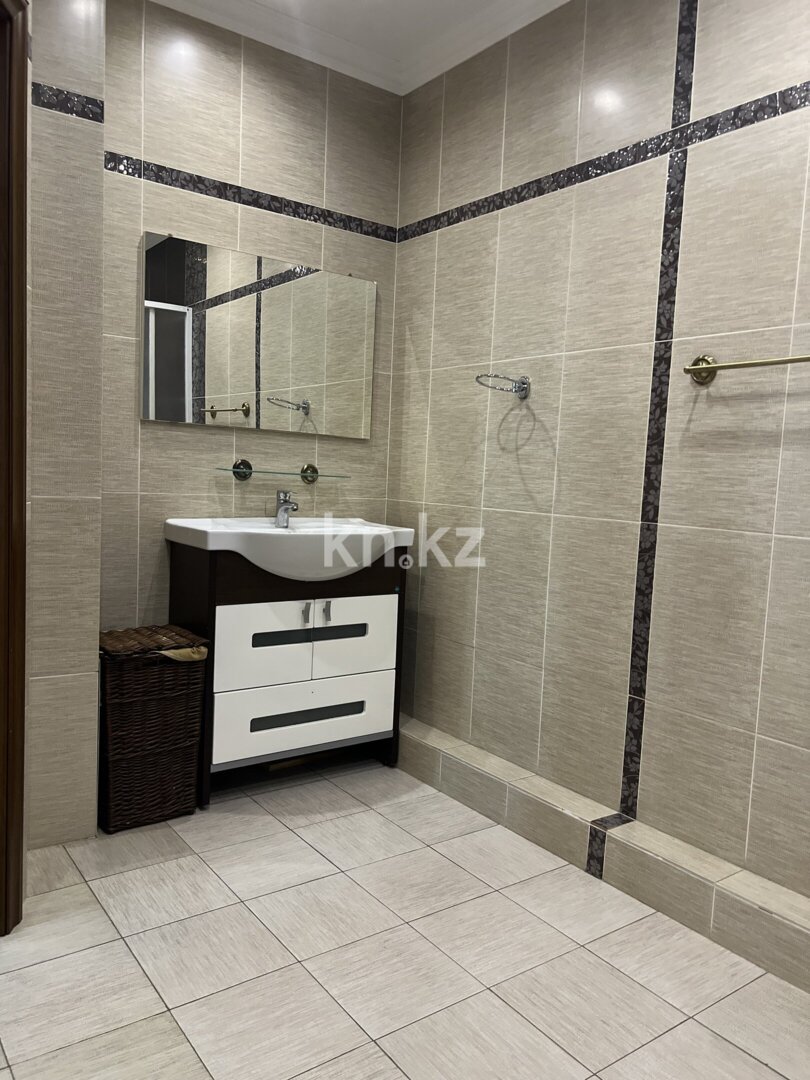 Продажа 2-комнатной квартиры, 80 м² в Караганде - фото 11