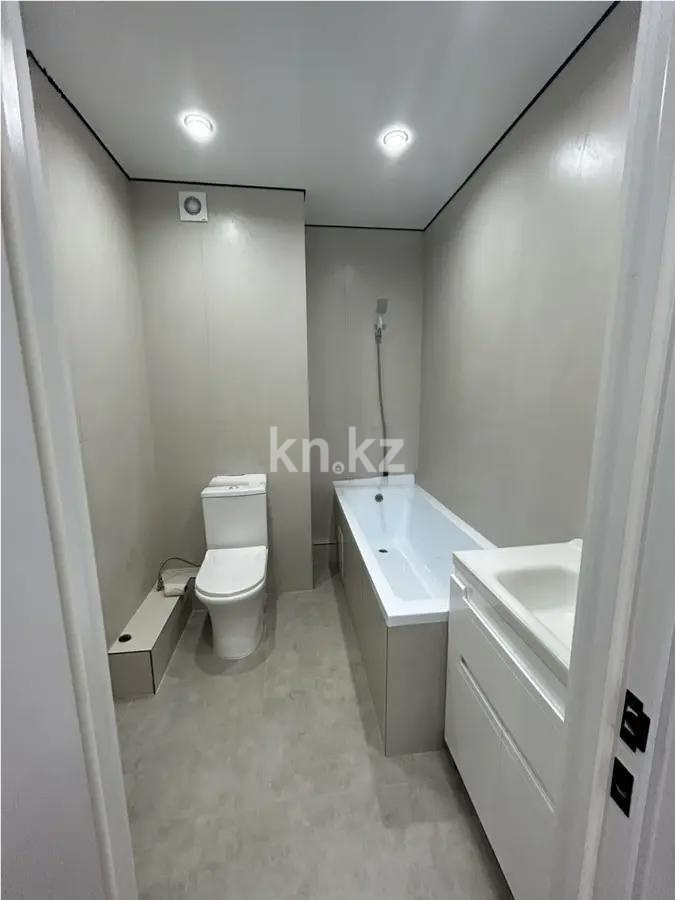 Продажа 3-комнатной квартиры, 57.6 м² в Алматы - фото 4