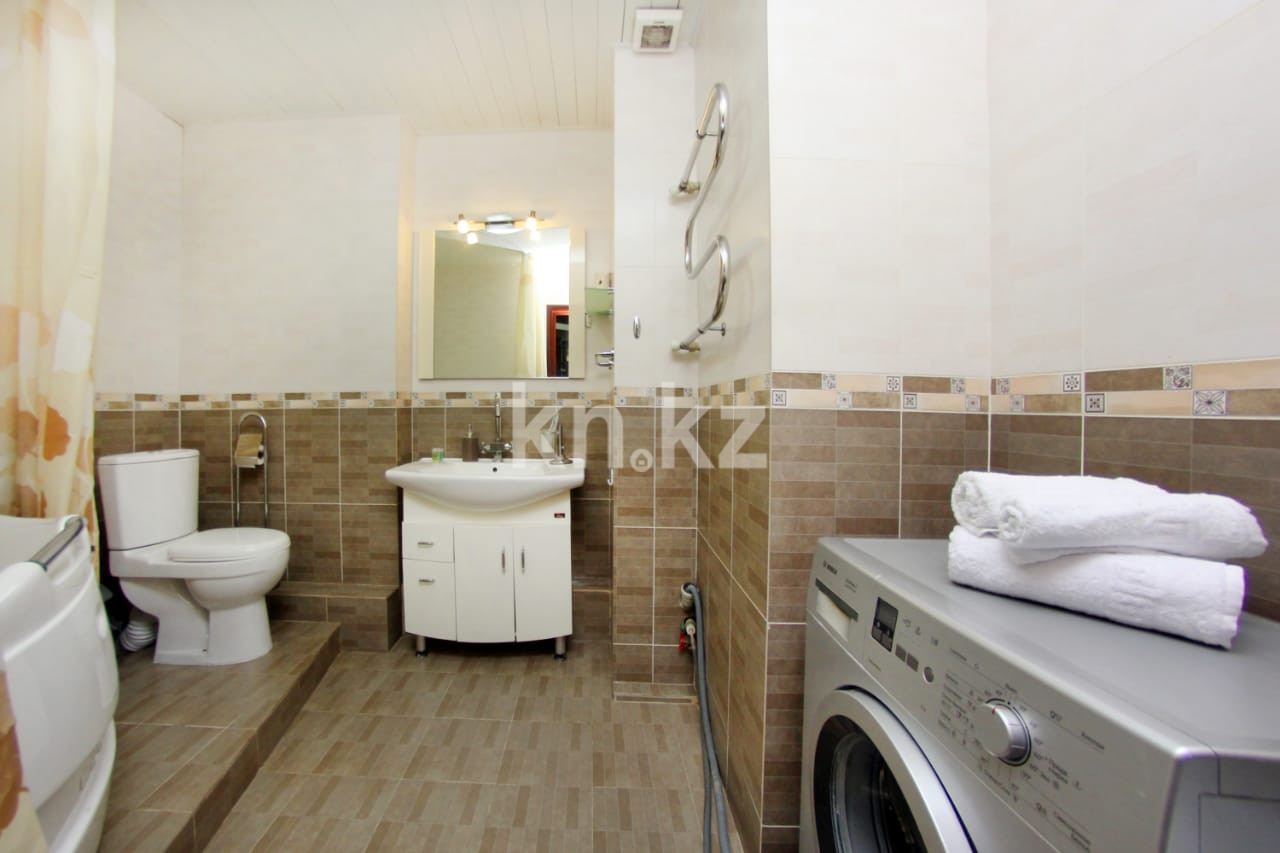 Аренда 2-комнатной квартиры посуточно, 70 м², ул. Хусаинова, дом  225 в Алматы - фото 20