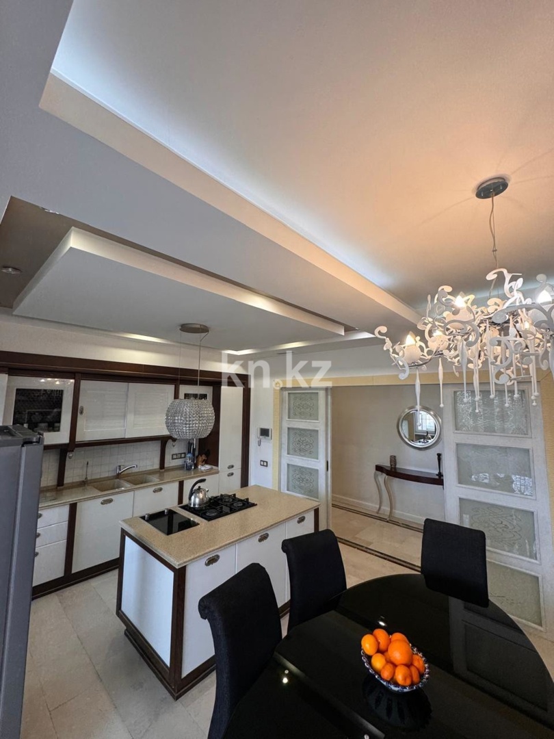 Продажа 5-комнатной квартиры, 206.5 м² в Астане - фото 3