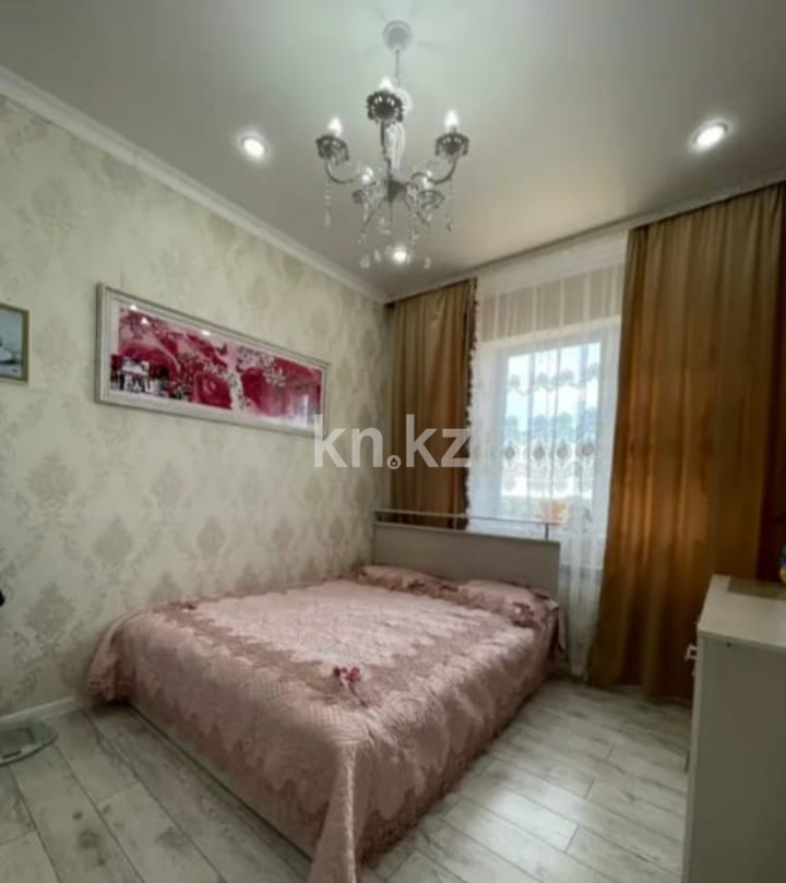 Продажа 3-комнатной квартиры, 76 м², ул. Дюсембекова, дом  44/2 в Караганде - фото 4