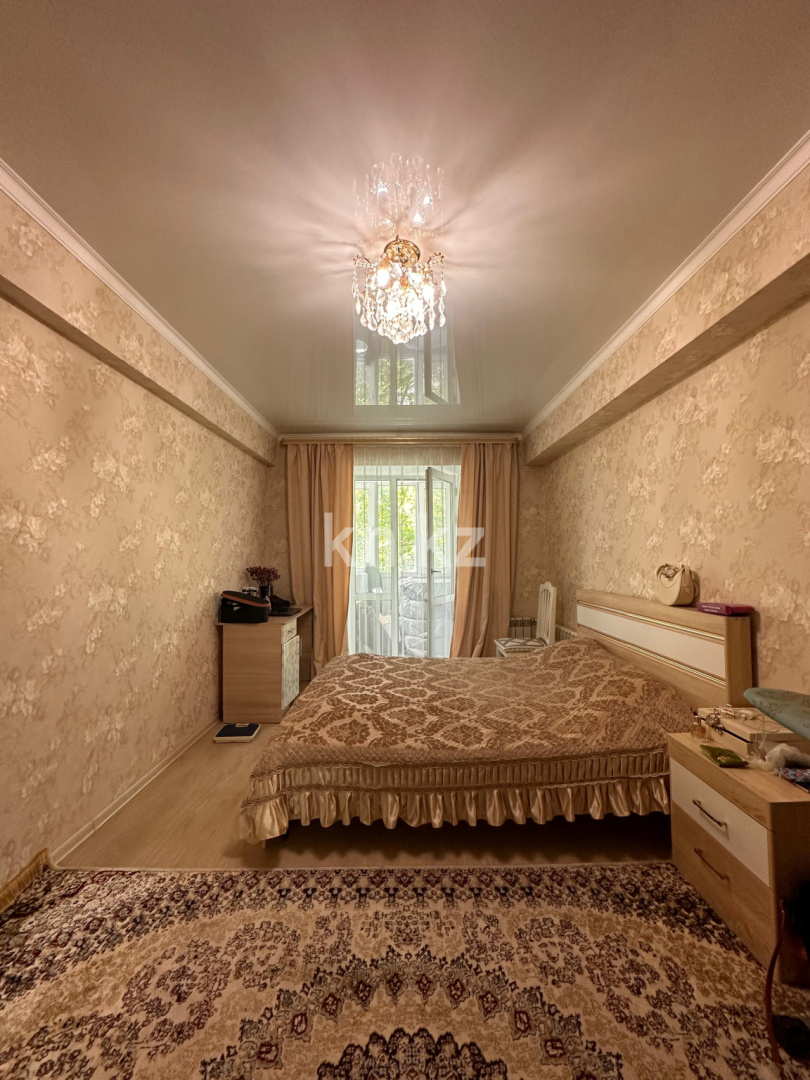 Продажа 3-комнатной квартиры, 71 м², ул. Абая, дом  46 в Караганде - фото 11