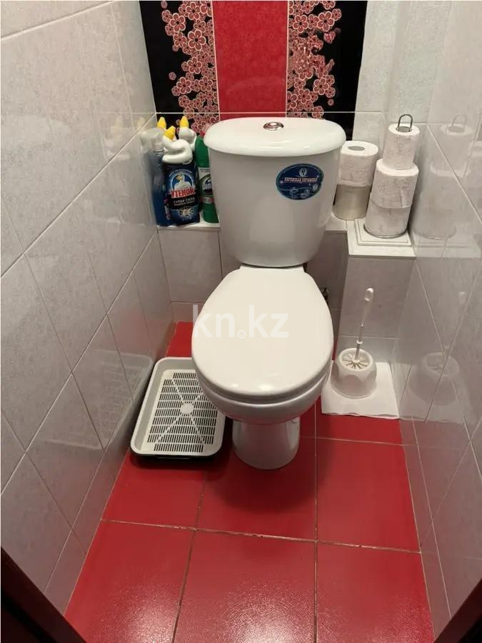 Продажа 3-комнатной квартиры, 63 м², мкр-н Степной-4, дом  15 в Караганде - фото 5